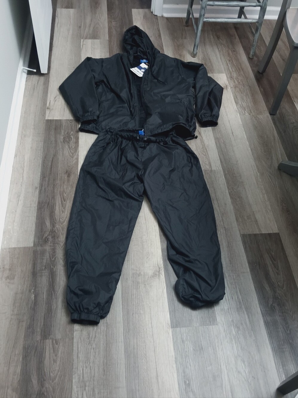Royal Thread's Canada men’s Black Windbreaker Pants & Jacket Set -Hooded 2-Piece